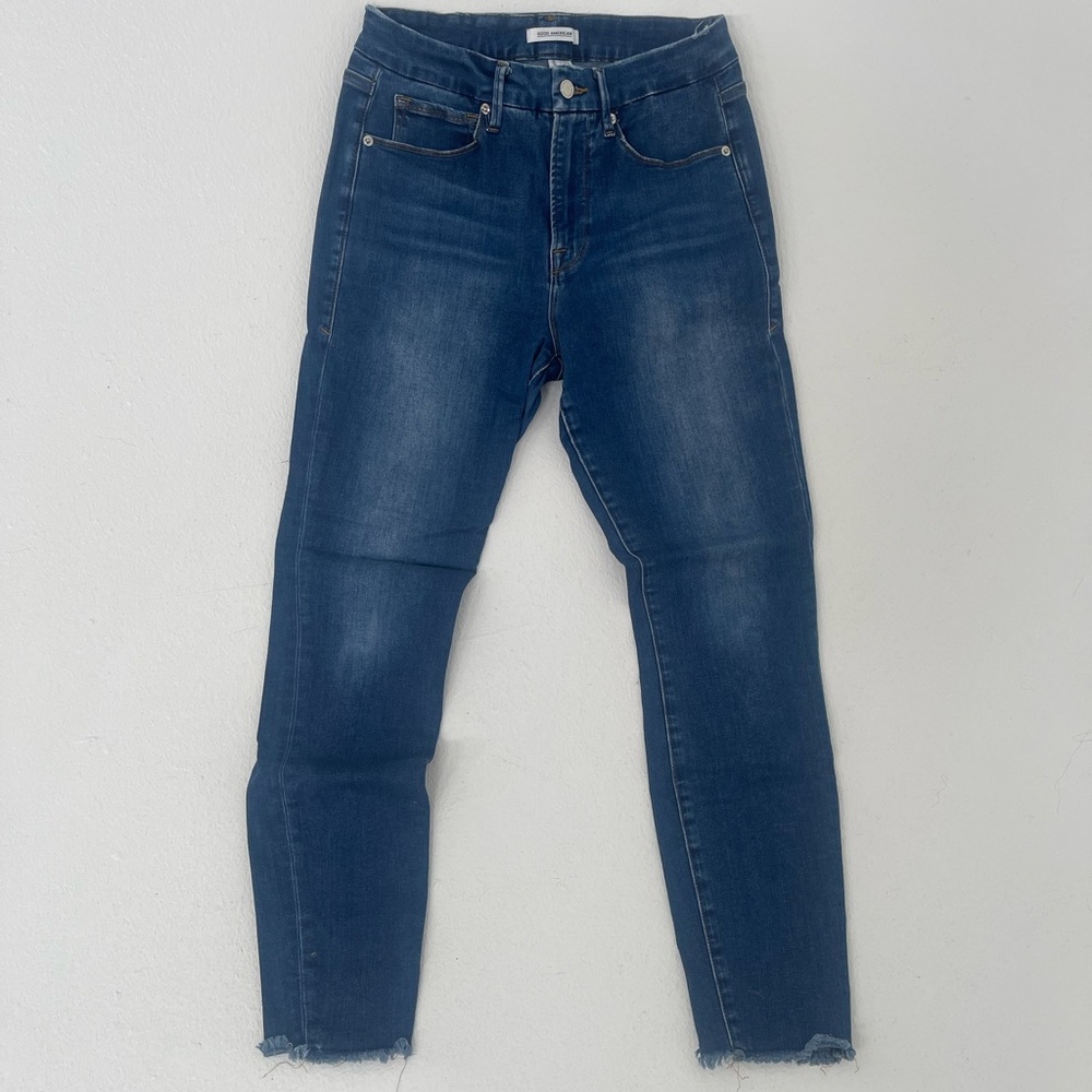 GOOD AMERICAN ‘GOOD LEGS’ Dark Wash Skinny Jeans!! Size 10/30